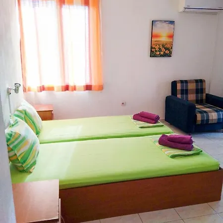 Kъща за гости прохлада 3 и 4 етаж 3* Синеморец