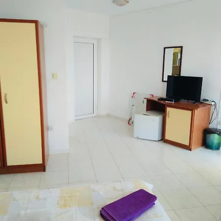 Kъща за гости прохлада 3 и 4 етаж 3*