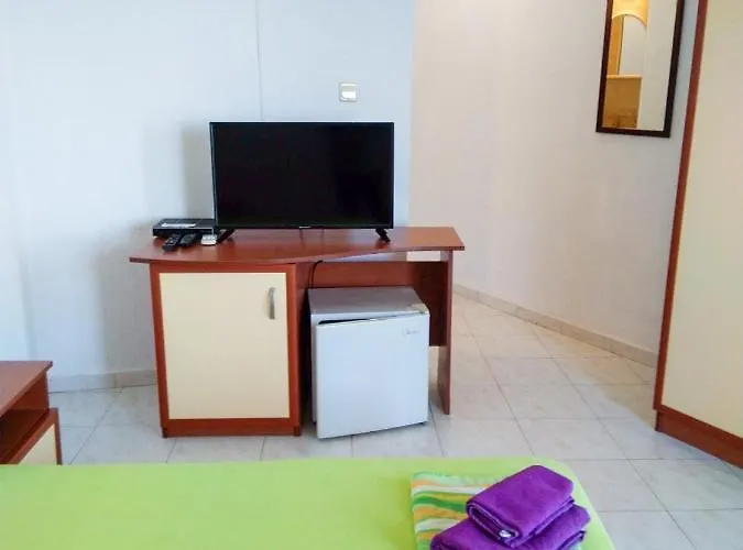 Kъща за гости прохлада 3 и 4 етаж 3* Sinemoretz