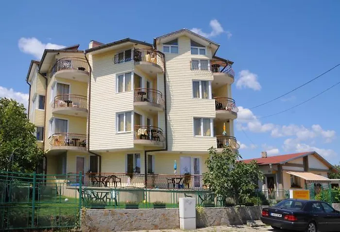 Kъща за гости прохлада 3 и 4 етаж 3*