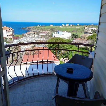 Kъща за гости прохлада 3 и 4 етаж 3*