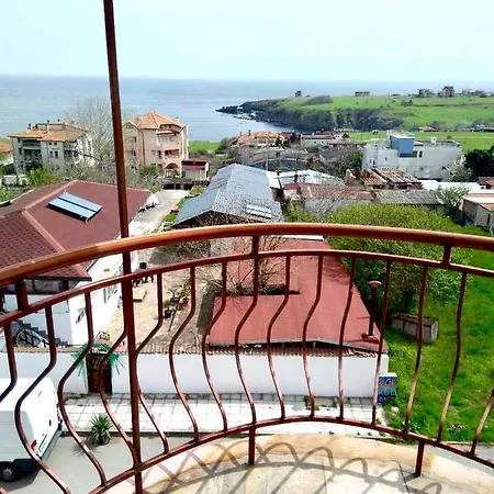 Kъща за гости прохлада 3 и 4 етаж 4*