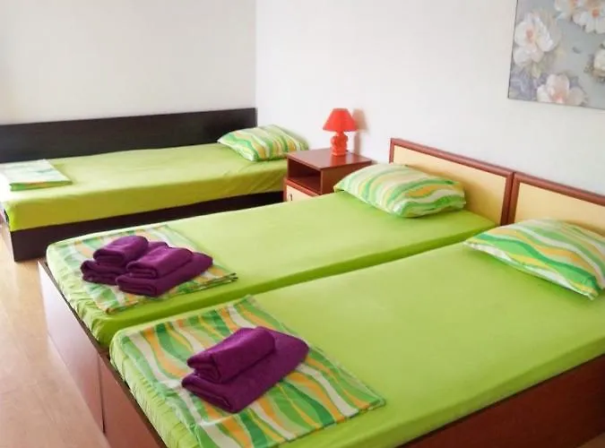 Kъща за гости прохлада 3 и 4 етаж 3* Sinemoretz