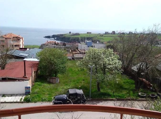 Guest house Kъща за гости прохлада 3 и 4 етаж 3*